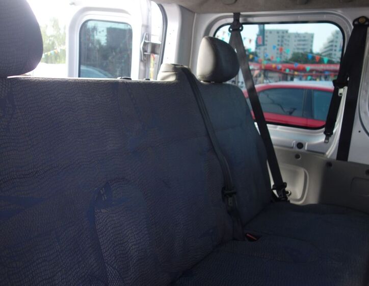 Opel Vivaro 32