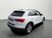 Audi Q3 4