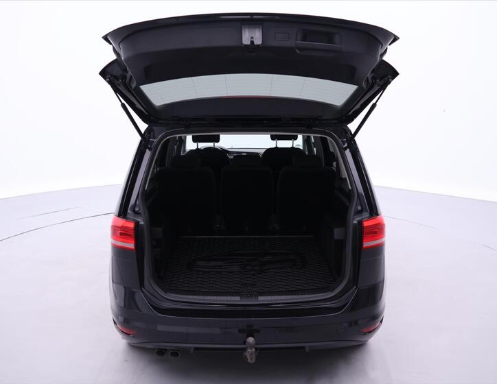 Volkswagen Touran 9