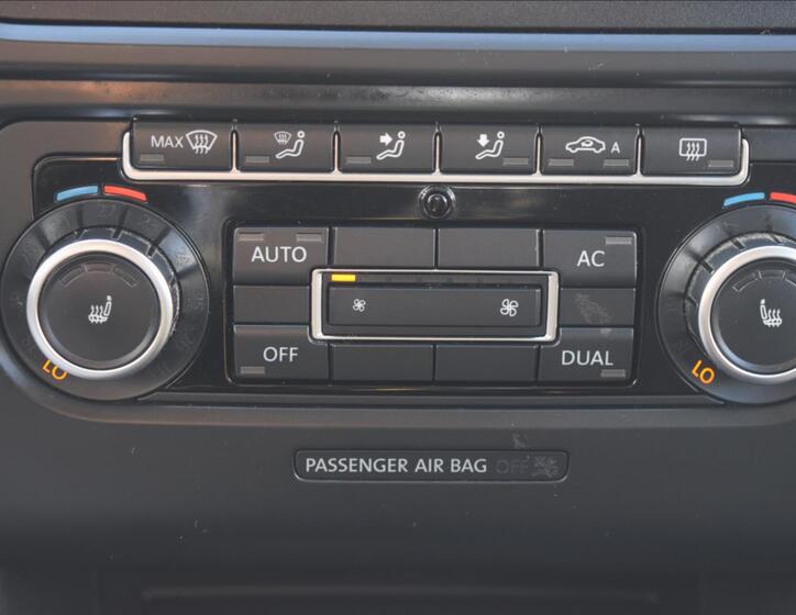 Volkswagen Golf 40