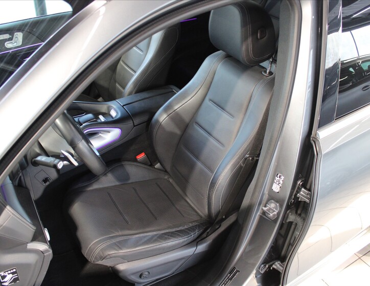 Mercedes-Benz GLE 9