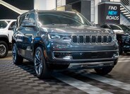 Jeep Wagoneer 10