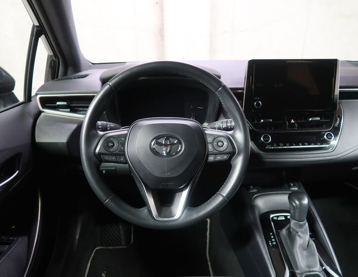 Toyota Corolla 16