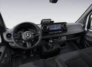 Mercedes-Benz Sprinter 4
