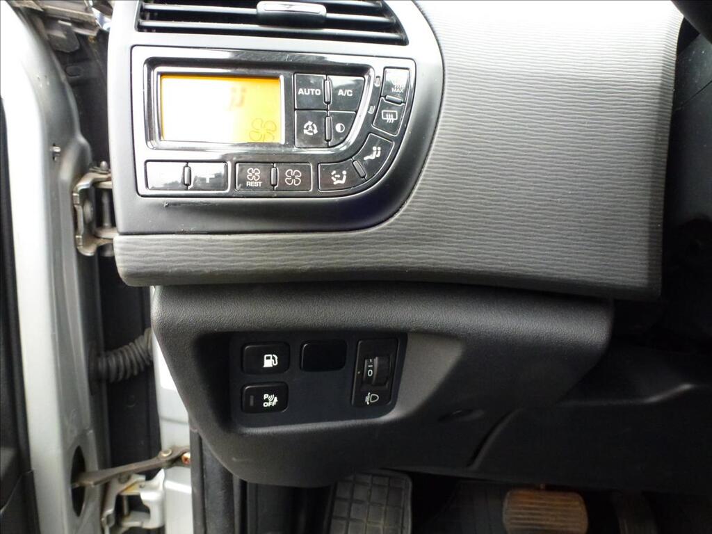 Citroën Grand C4 Picasso 32