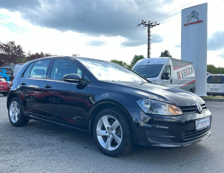 Volkswagen Golf 14