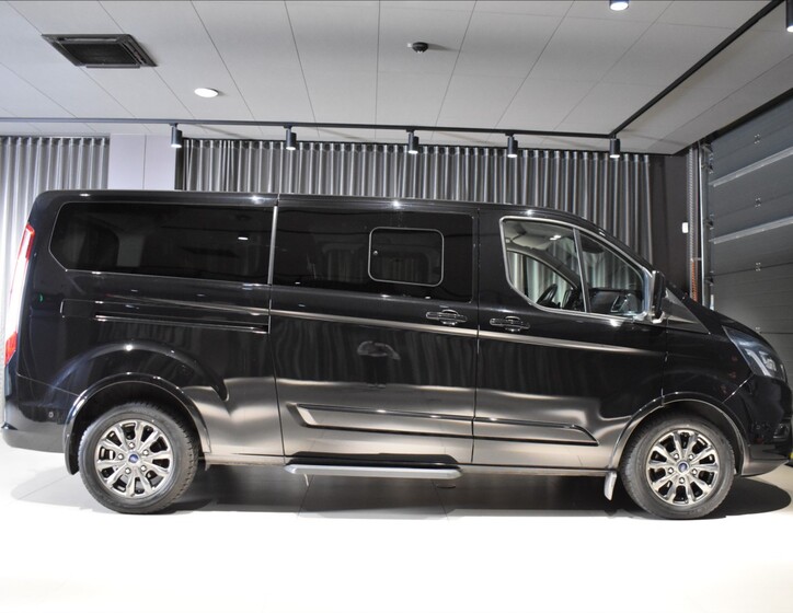 Ford Tourneo Custom 3