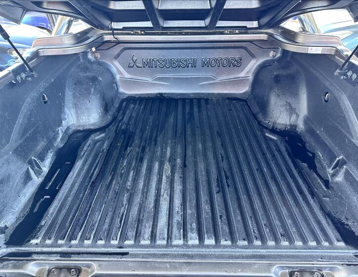 Mitsubishi L200 5