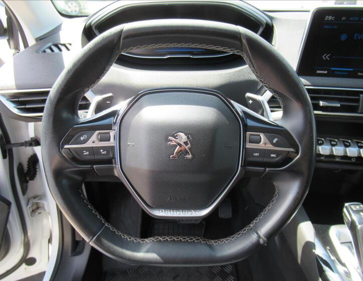 Peugeot 5008 12