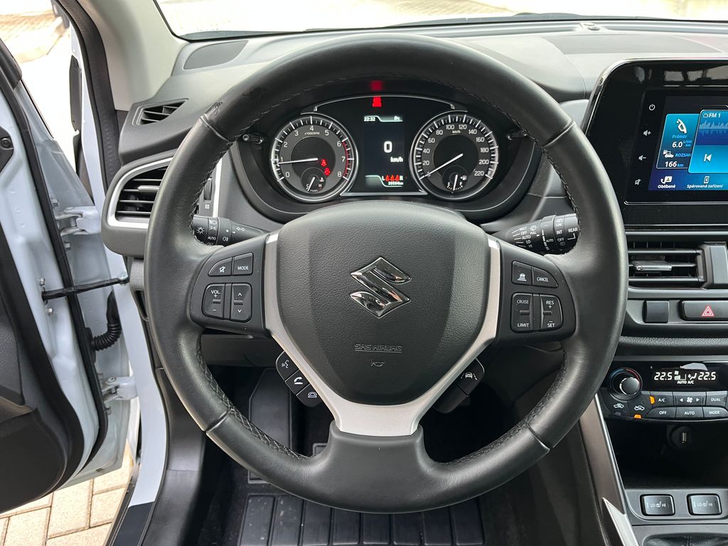 Suzuki S-Cross