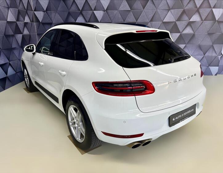 Porsche Macan 5