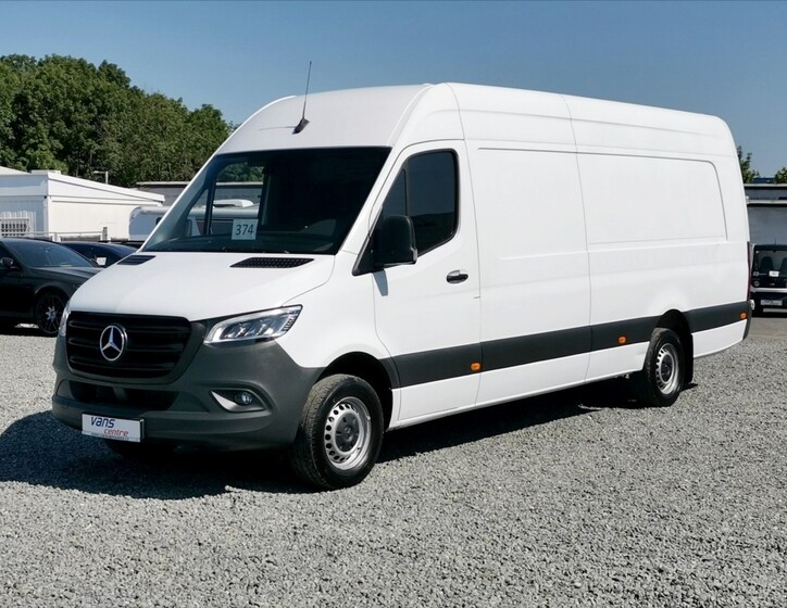 Mercedes-Benz Sprinter 1