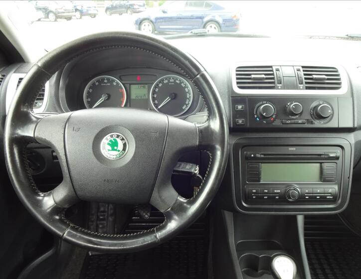 Škoda Fabia 33