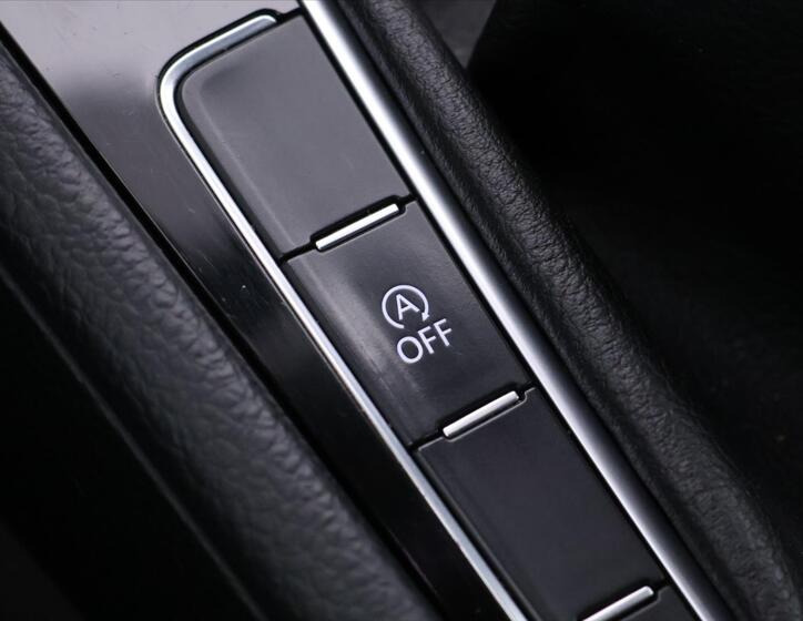 Volkswagen Golf 21