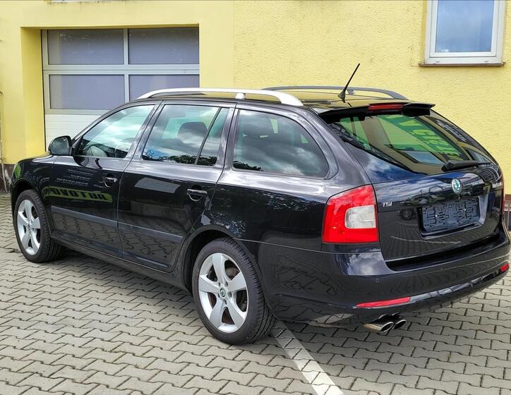 Škoda Octavia 10