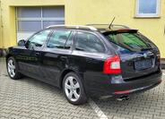 Škoda Octavia 10