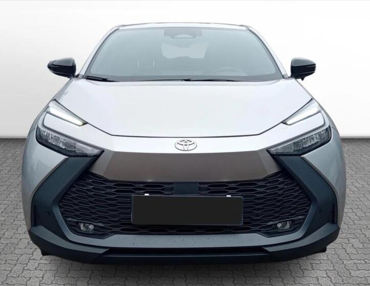 Toyota C-HR 2