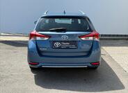 Toyota Auris 5