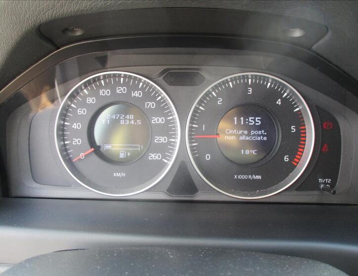 Volvo XC70 16