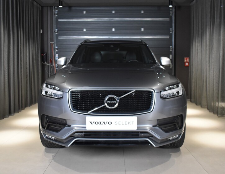 Volvo XC90 6