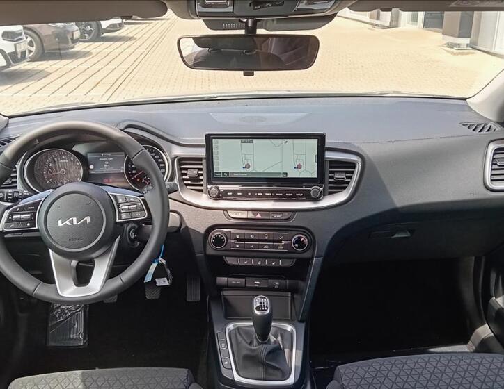 KIA Ceed 10