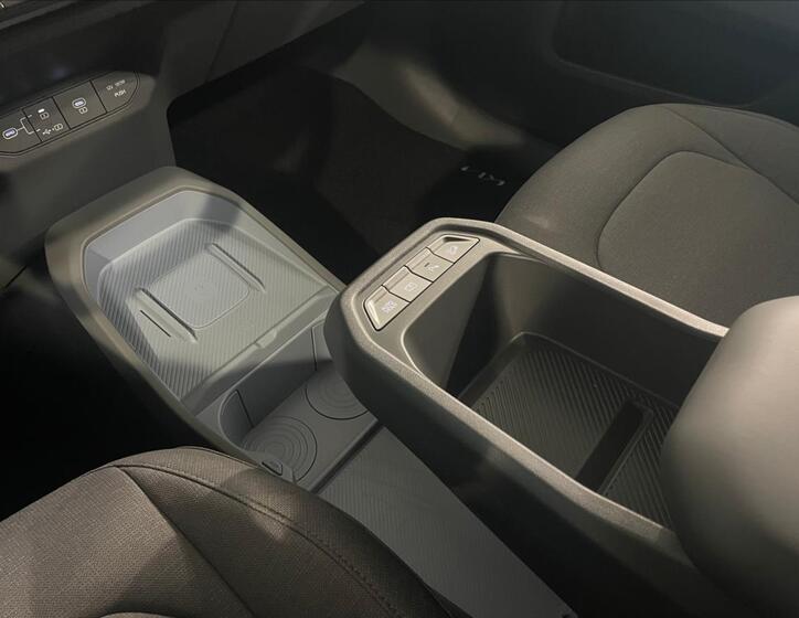 KIA EV3 13
