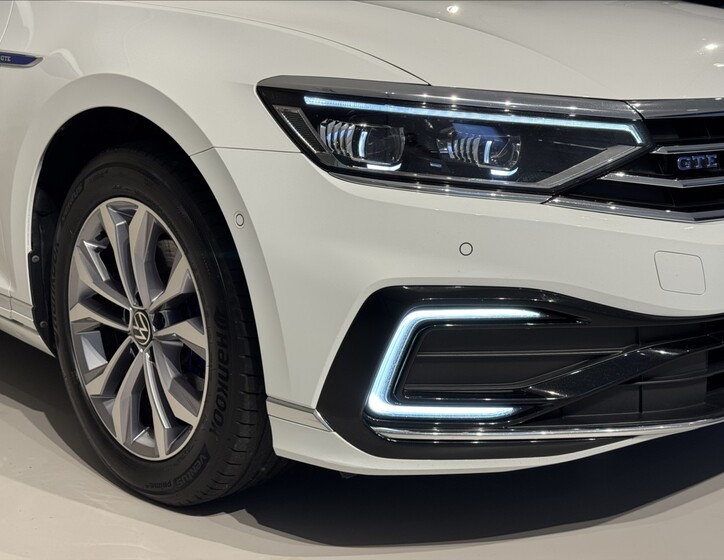 Volkswagen Passat 4