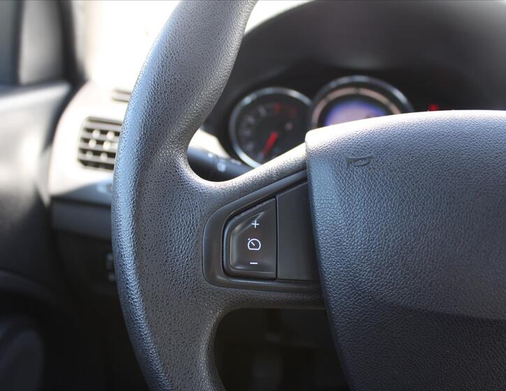 Renault Fluence 13