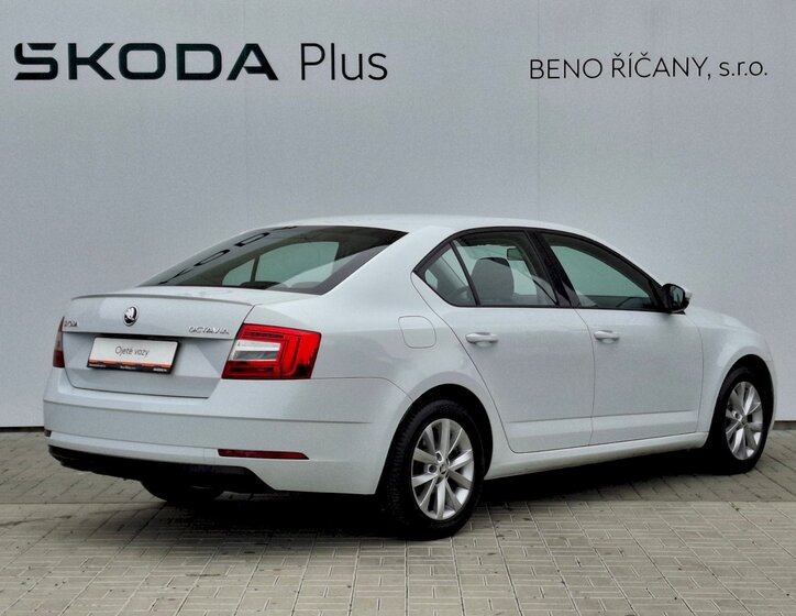 Škoda Octavia 2