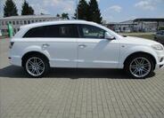 Audi Q7 5