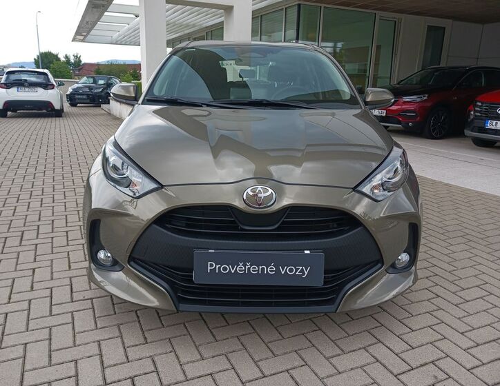Toyota Yaris 9