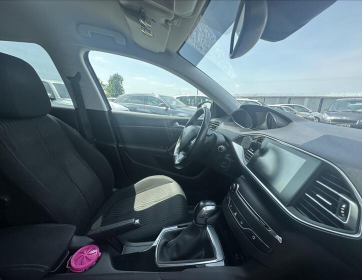 Peugeot 308 23