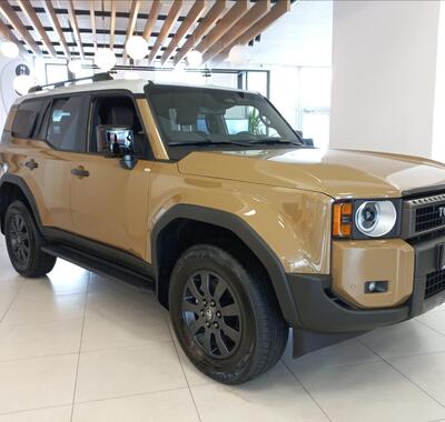 Toyota Land Cruiser 4