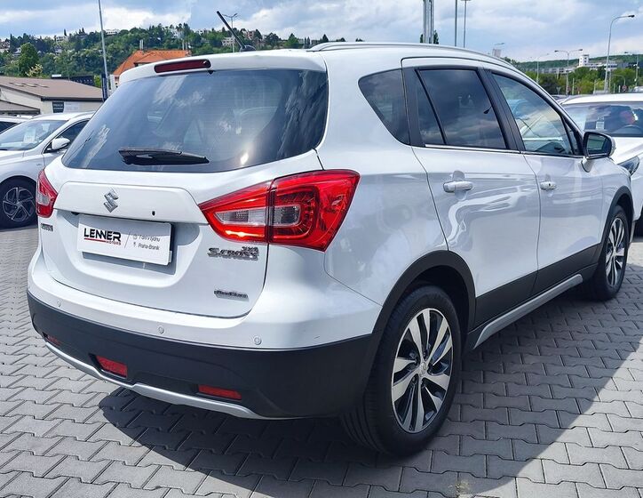 Suzuki SX4 S-Cross 5