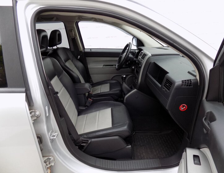 Jeep Compass 14