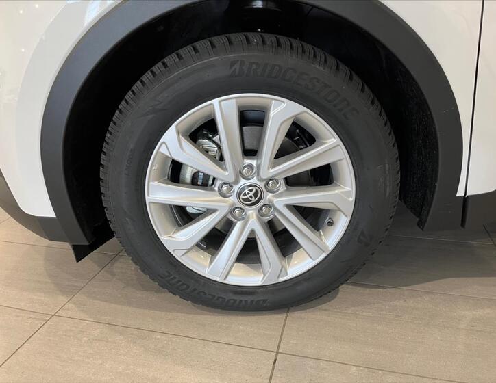 Toyota C-HR 8