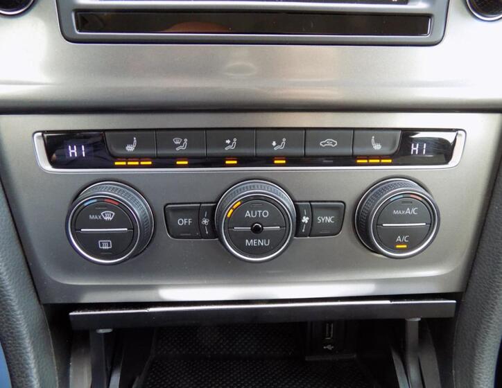 Volkswagen Golf 33