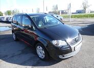 Volkswagen Touran 1
