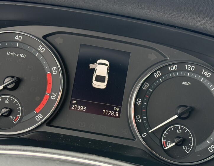 Škoda Octavia 14
