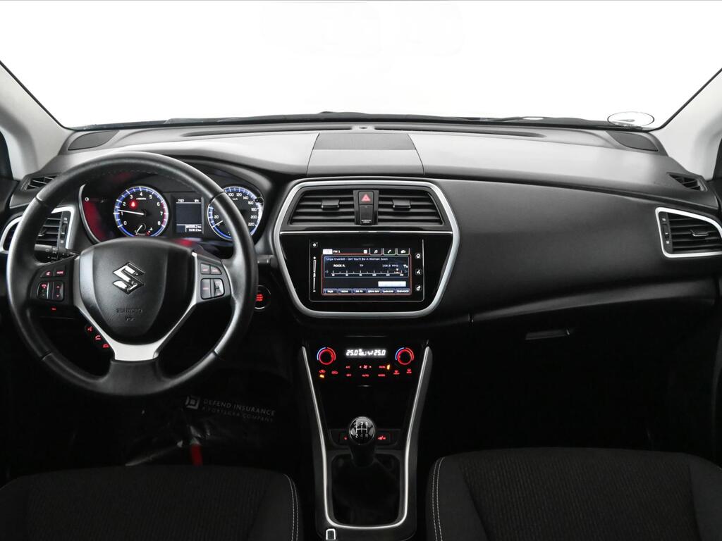 Suzuki SX4 S-Cross 11