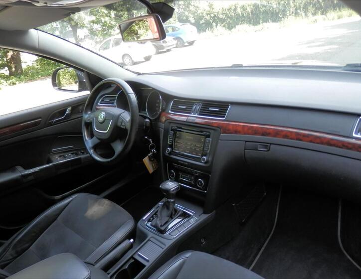 Škoda Superb 13