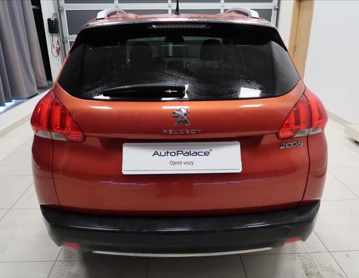 Peugeot 2008 5