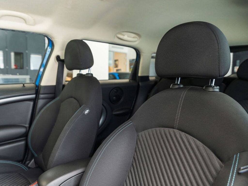 Mini Countryman 7
