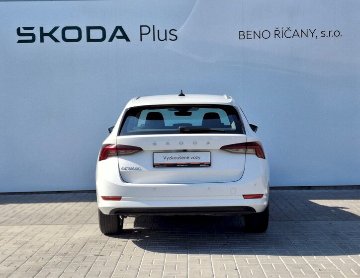 Škoda Octavia 12