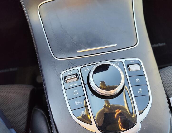 Mercedes-Benz Třídy E 21