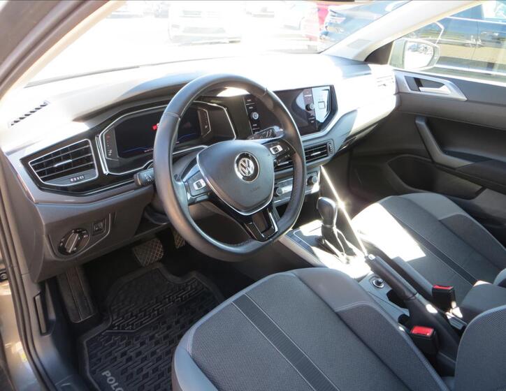 Volkswagen Polo 12