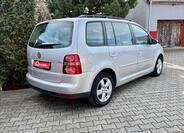 Volkswagen Touran 5
