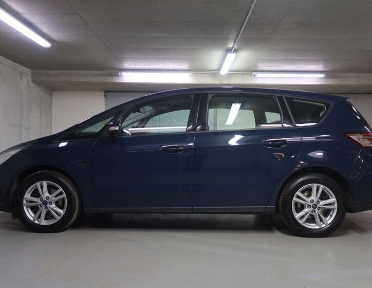 Ford S-MAX 8