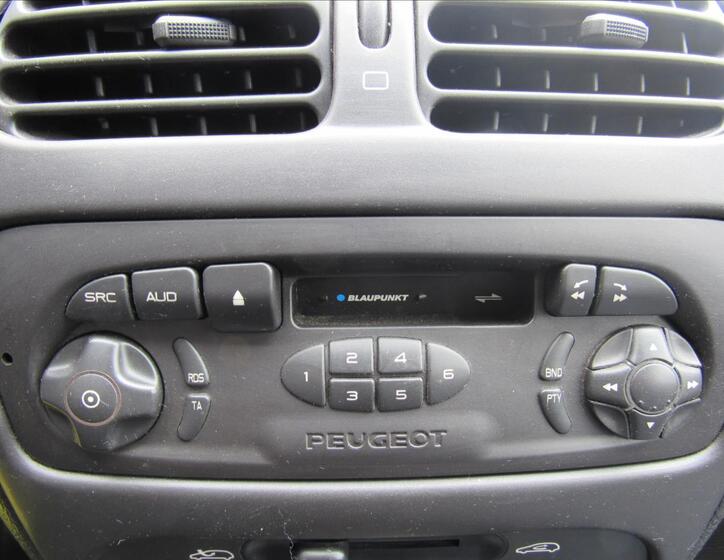 Peugeot 206 16