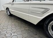 Ford Thunderbird 26
